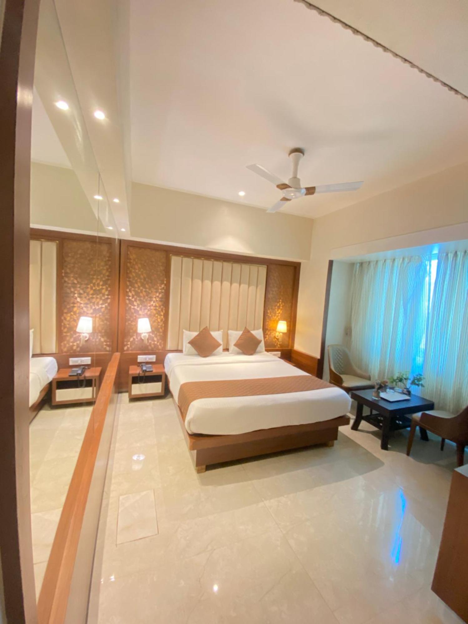 Hotel Czar Inn - Vashi Нави Мумбаи Экстерьер фото