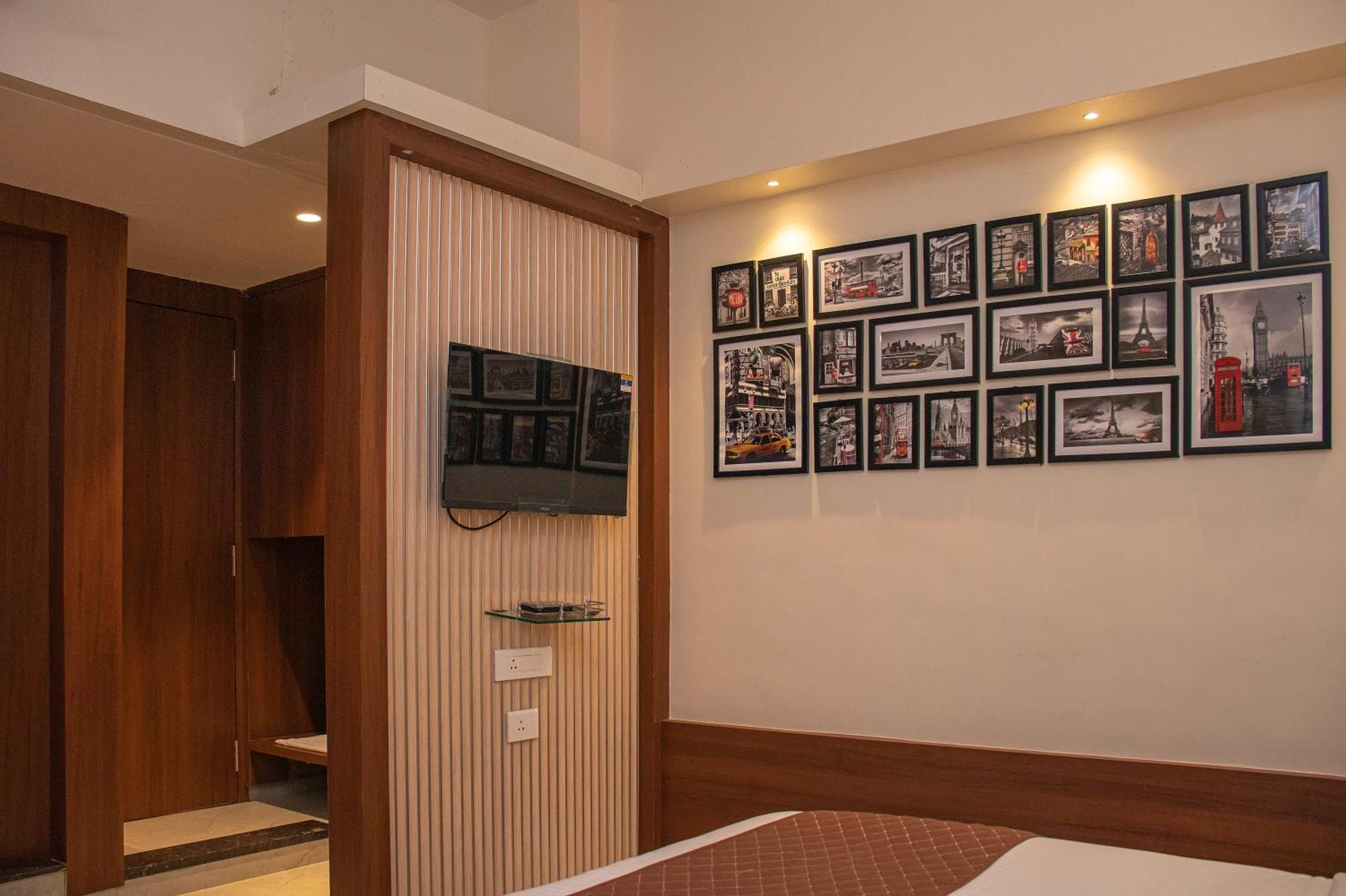 Hotel Czar Inn - Vashi Нави Мумбаи Экстерьер фото